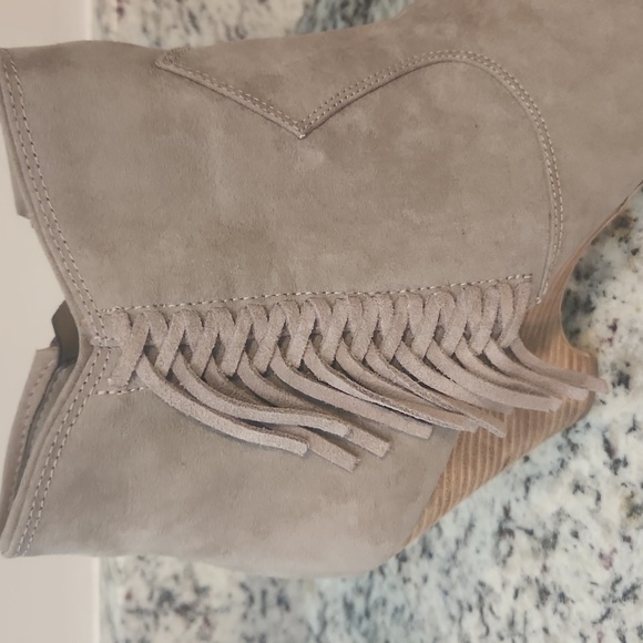 Gray Carlos Santana Suede Open Toe Heeled Ankle Boots/Wedge - Picture 4 of 11